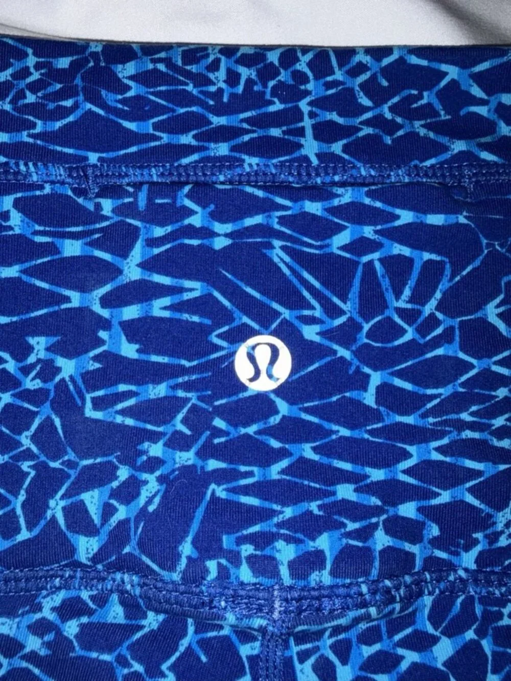 Lululemon Women's Size 8 Blue Med-Rise Lace Calf Leggings Yoga Pants
